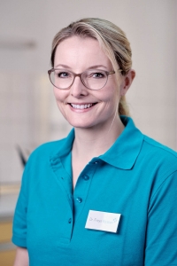 Dr. Freya Kirsten